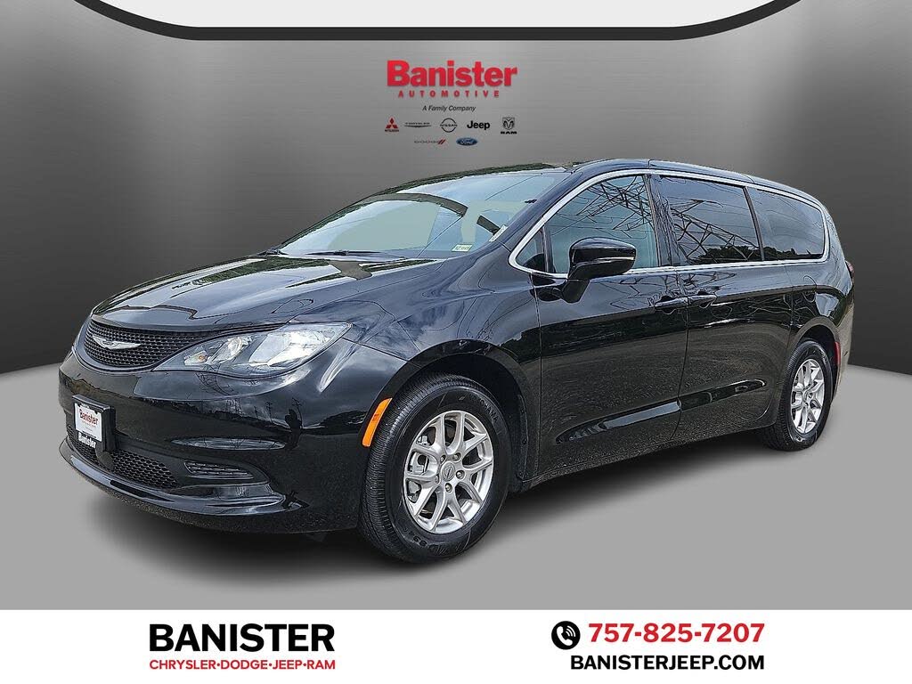 2025 Chrysler Voyager LX FWD