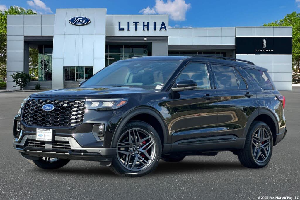 2025 Ford Explorer ST-Line AWD