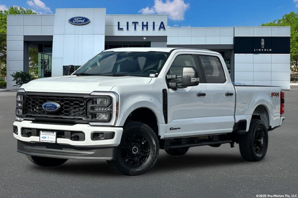 2026 Ford F-250 Super Duty XL Crew Cab 4WD