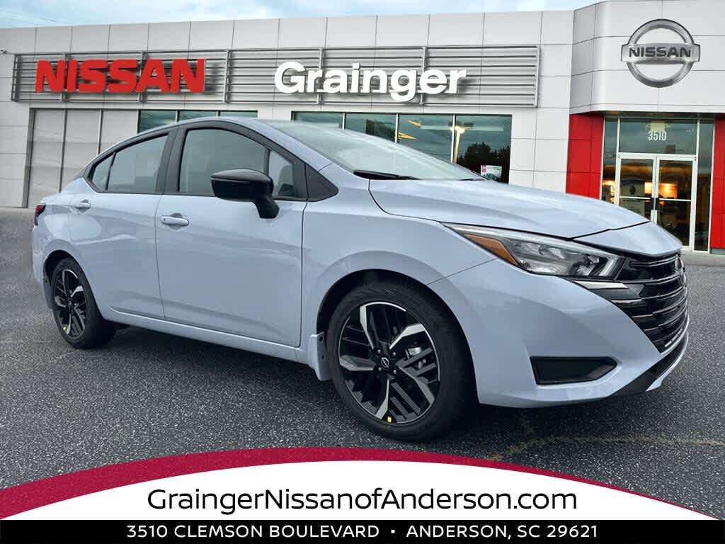 2025 Nissan Versa SR FWD