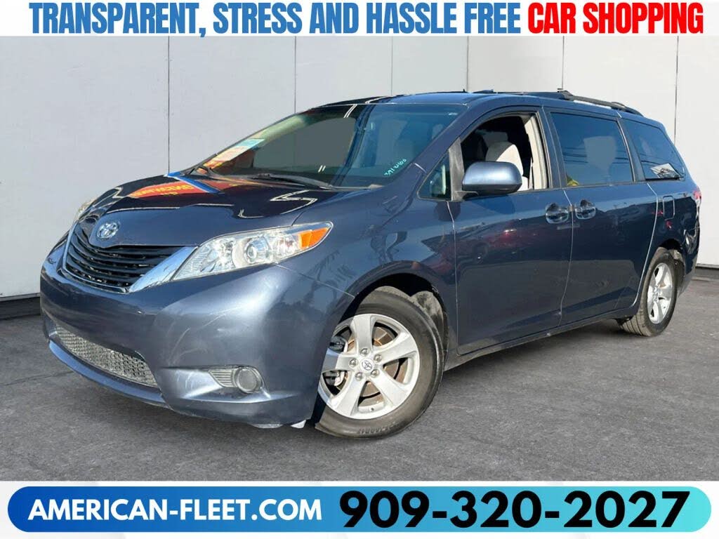 2013 Toyota Sienna LE 7-Passenger