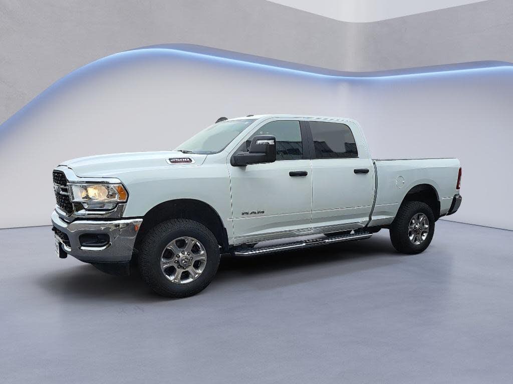 2024 RAM 2500 Big Horn Crew Cab 4WD