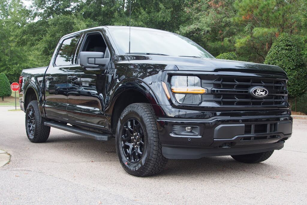 2025 Ford F-150 XLT SuperCrew 4WD