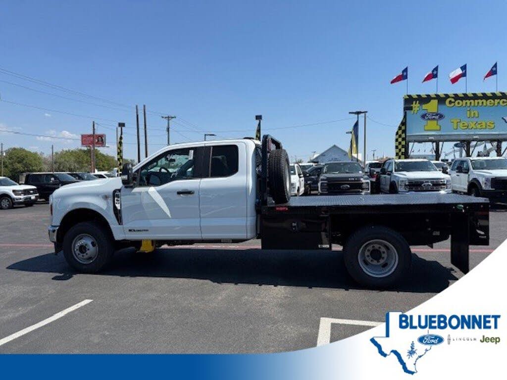 2025 Ford F-350 Super Duty Chassis XL SuperCab DRW 4WD