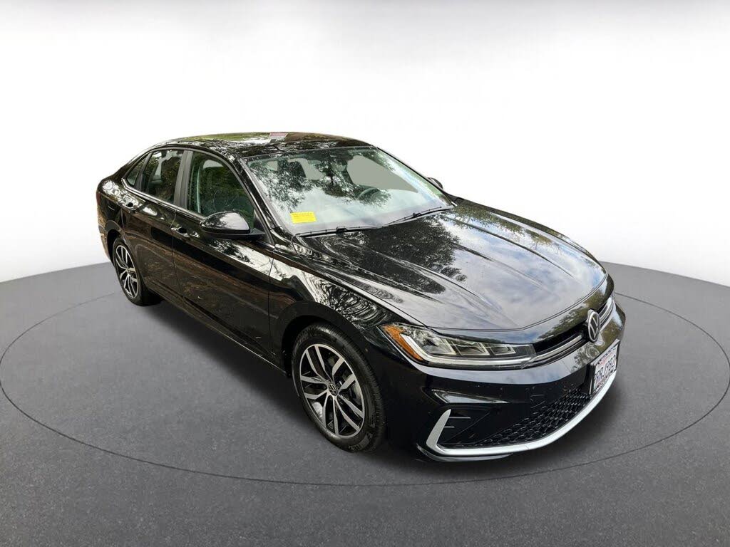 2025 Volkswagen Jetta SE FWD