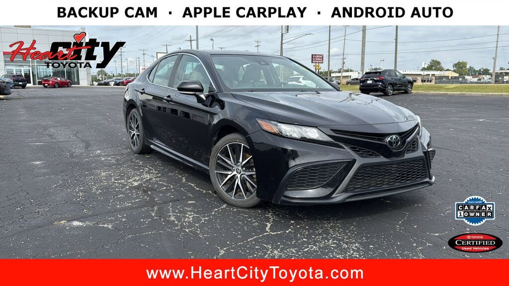 2024 Toyota Camry SE FWD