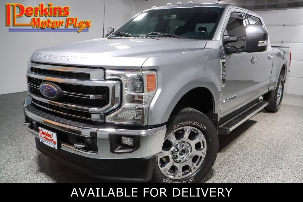 2022 Ford F-250 Super Duty Lariat Crew Cab 4WD