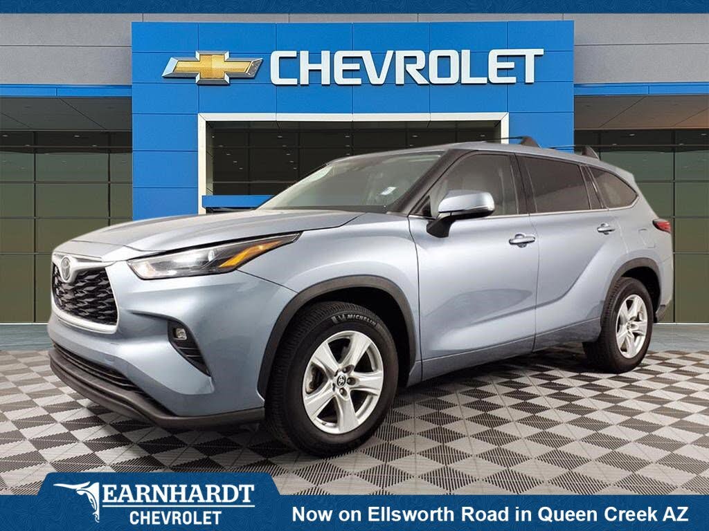 2022 Toyota Highlander LE FWD