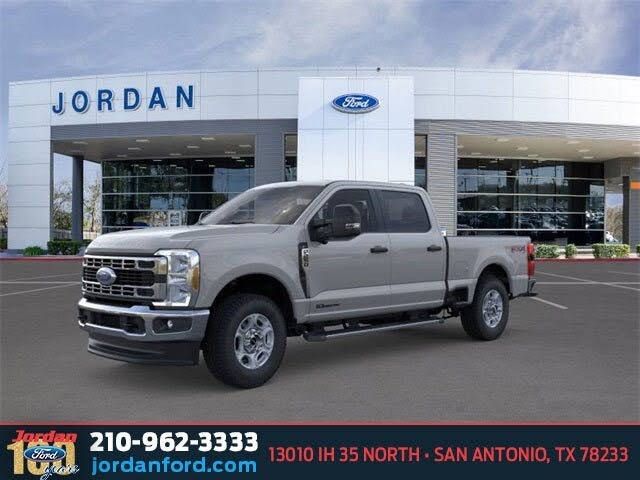 2026 Ford F-250 Super Duty XLT Crew Cab 4WD