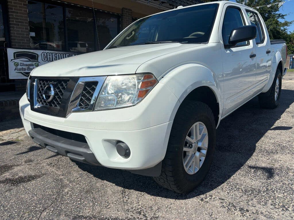 2015 Nissan Frontier SV Crew Cab 4WD