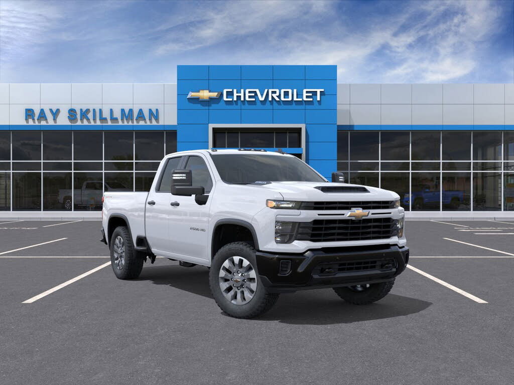 2026 Chevrolet Silverado 2500HD Custom Double Cab 4WD