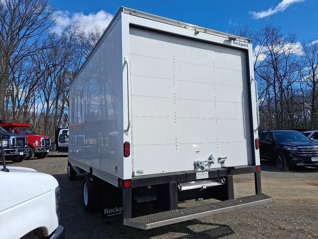 2026 Ford E-Series Chassis E-350 SD Cutaway 138 RWD