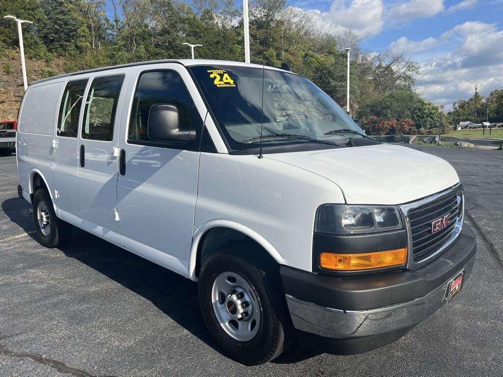 2024 GMC Savana Cargo 2500 RWD