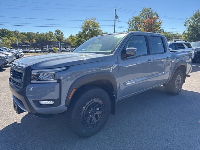 2025 Nissan Frontier PRO-4X Crew Cab 4WD