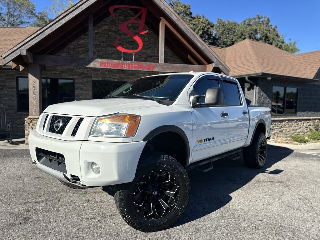 2013 Nissan Titan PRO-4X Crew Cab 4WD