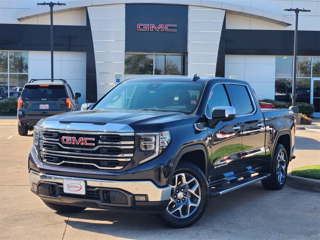 2022 GMC Sierra 1500 SLT Crew Cab 4WD