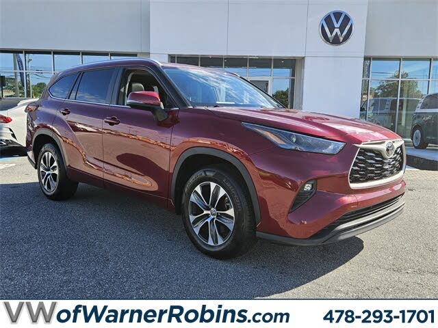 2023 Toyota Highlander XLE FWD