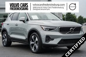Volvo XC40 B5 Plus Bright Theme AWD
