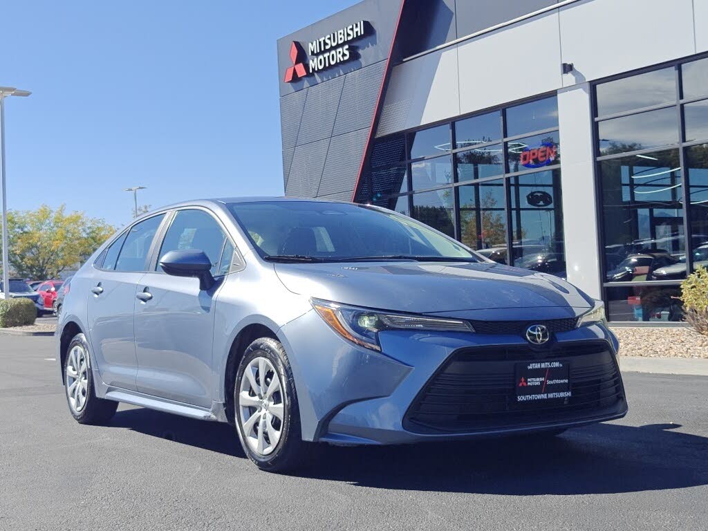 2024 Toyota Corolla LE FWD