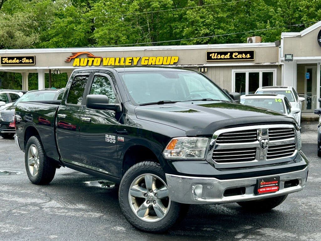 2016 RAM 1500 SLT Quad Cab 4WD