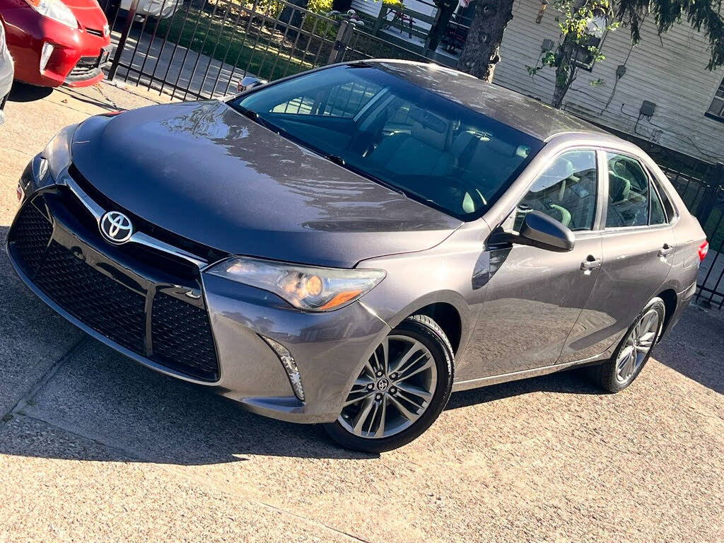2017 Toyota Camry SE