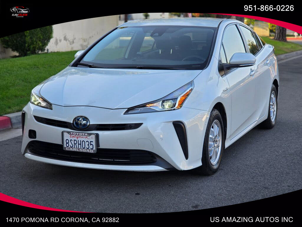 2021 Toyota Prius L Eco FWD