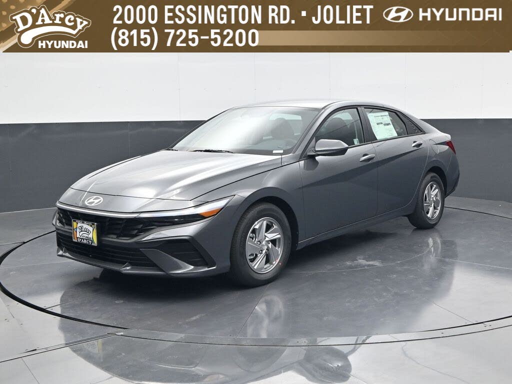 2025 Hyundai Elantra SE FWD