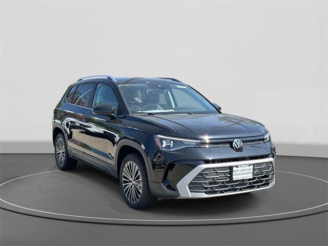 2025 Volkswagen Taos SE FWD