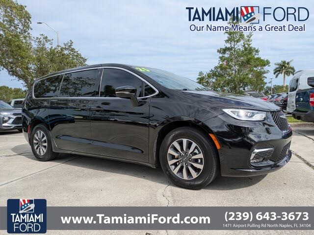 2025 Chrysler Pacifica Hybrid Select FWD