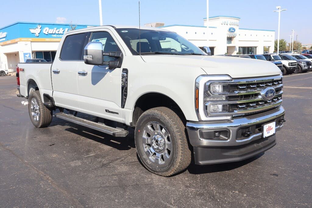 2026 Ford F-250 Super Duty Lariat Crew Cab 4WD