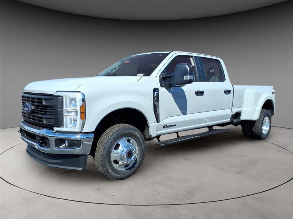 2026 Ford F-350 Super Duty XL Crew Cab LB DRW 4WD