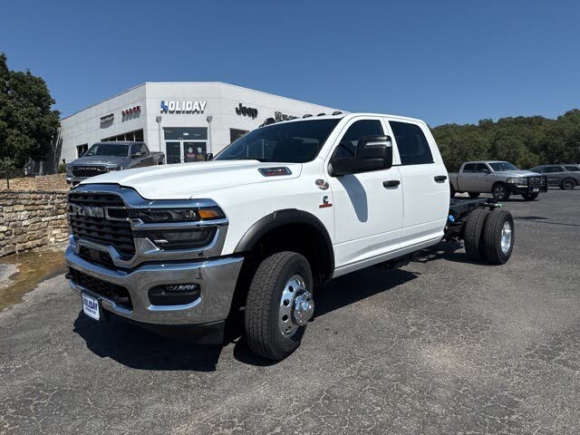2026 RAM 3500 Chassis Tradesman Crew Cab LB DRW 4WD