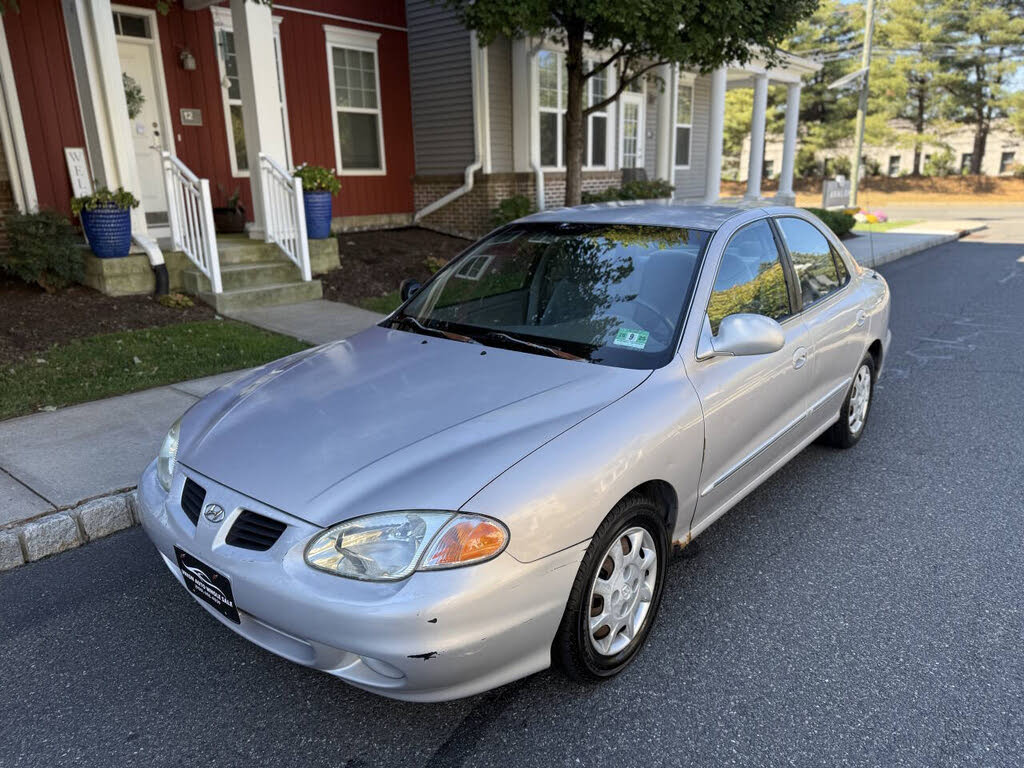 2000 Hyundai Elantra GLS Sedan FWD