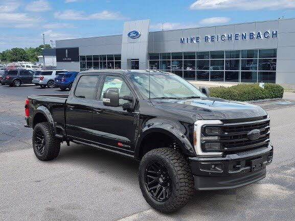 2026 Ford F-350 Super Duty Platinum Crew Cab 4WD