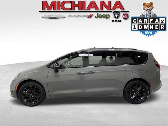 2025 Chrysler Pacifica Limited FWD