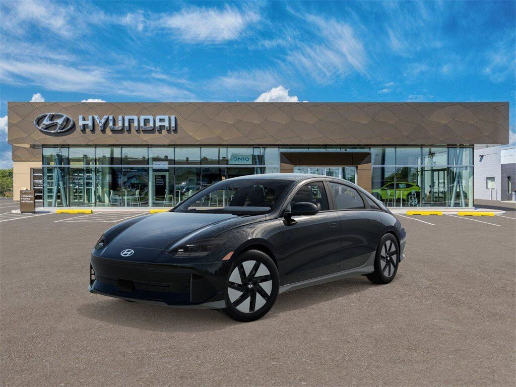 2025 Hyundai Ioniq 6 SE RWD