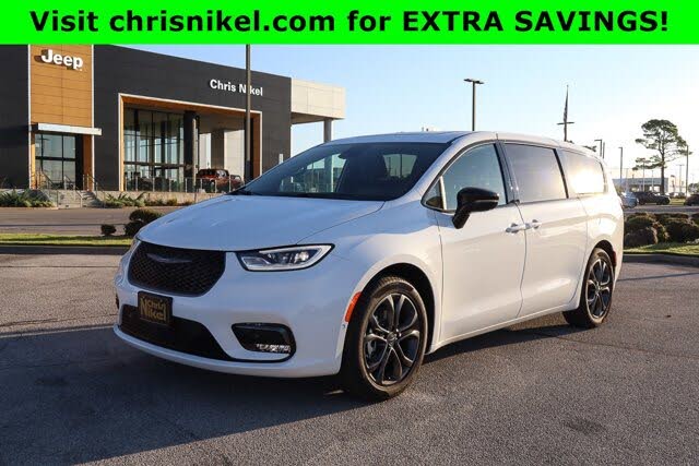 2026 Chrysler Pacifica Select FWD