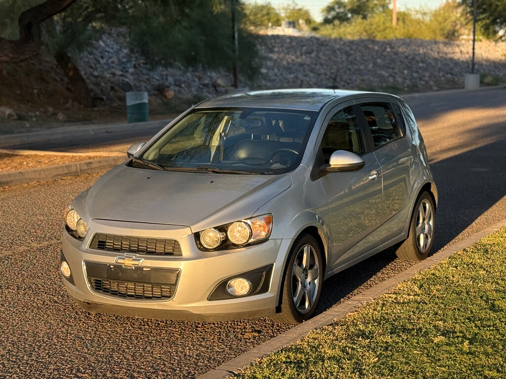 2016 Chevrolet Sonic LTZ Hatchback FWD