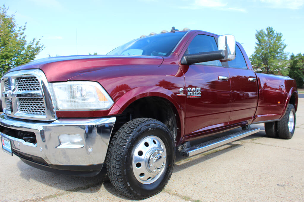 2016 RAM 3500 Laramie Crew Cab LB DRW 4WD