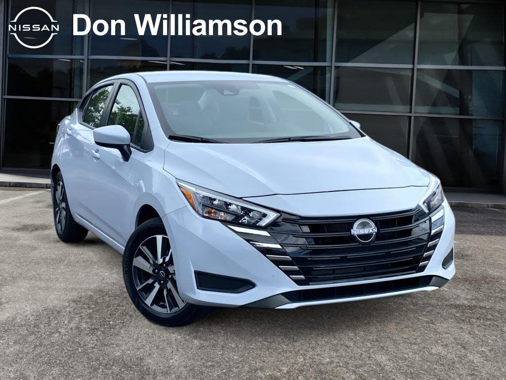 2025 Nissan Versa SV FWD