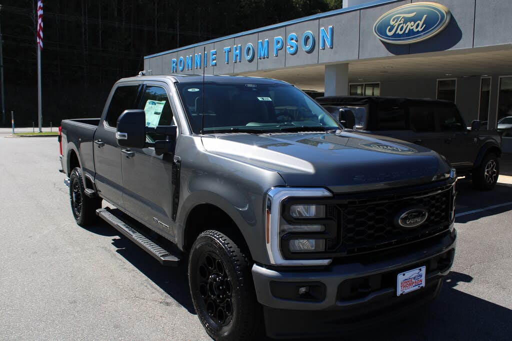 2026 Ford F-250 Super Duty XLT Crew Cab 4WD