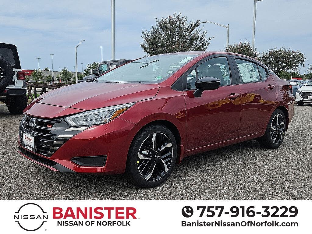 2025 Nissan Versa SR FWD