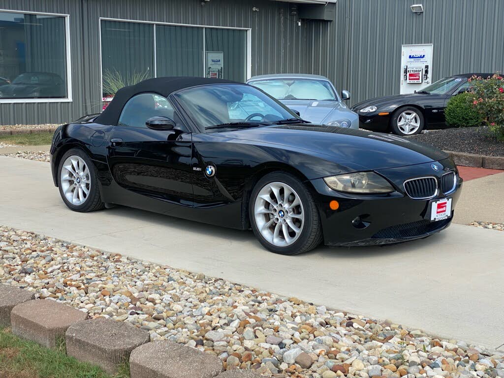 2005 BMW Z4 2.5i Roadster RWD