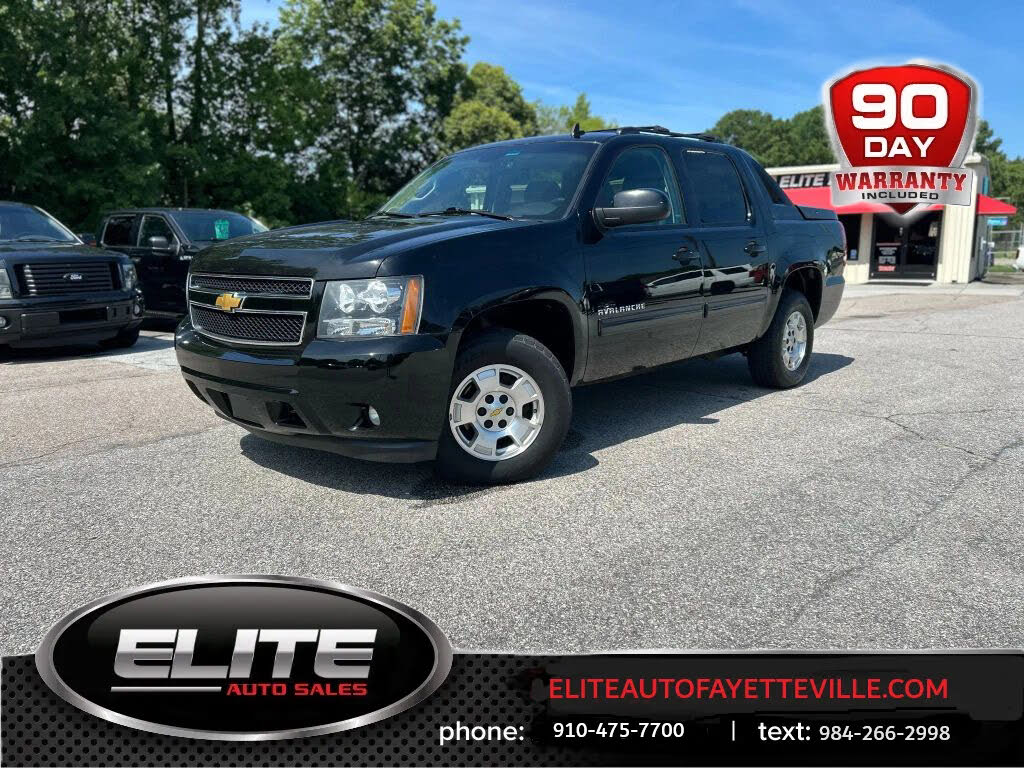 2013 Chevrolet Avalanche LT Black Diamond Edition 4WD