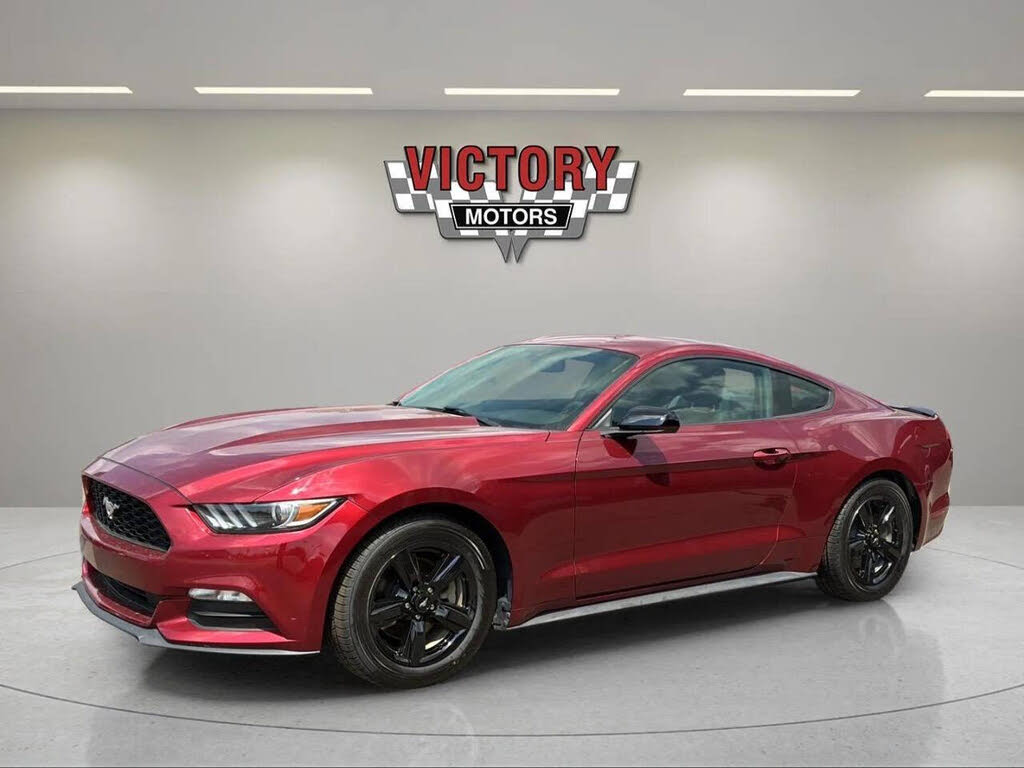 2017 Ford Mustang V6 Coupe RWD