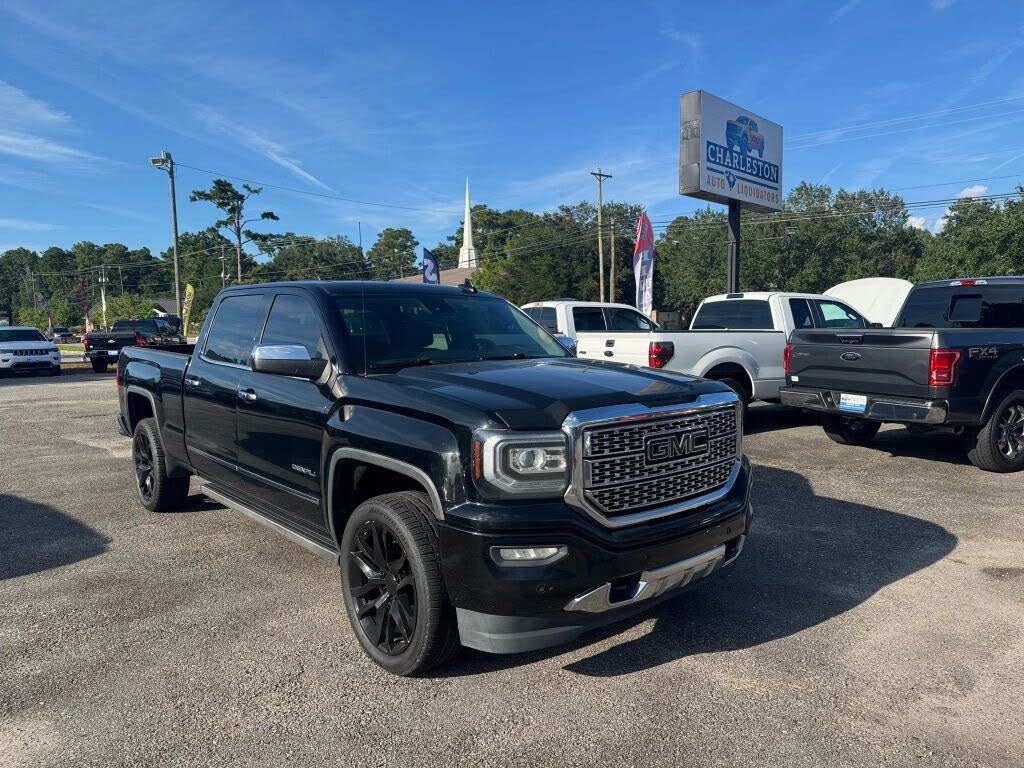 2017 GMC Sierra 1500 Denali Crew Cab 4WD