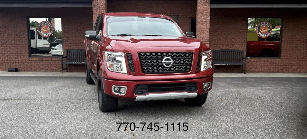 2019 Nissan Titan PRO-4X Crew Cab 4WD