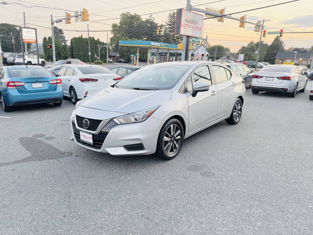 2021 Nissan Versa SV FWD