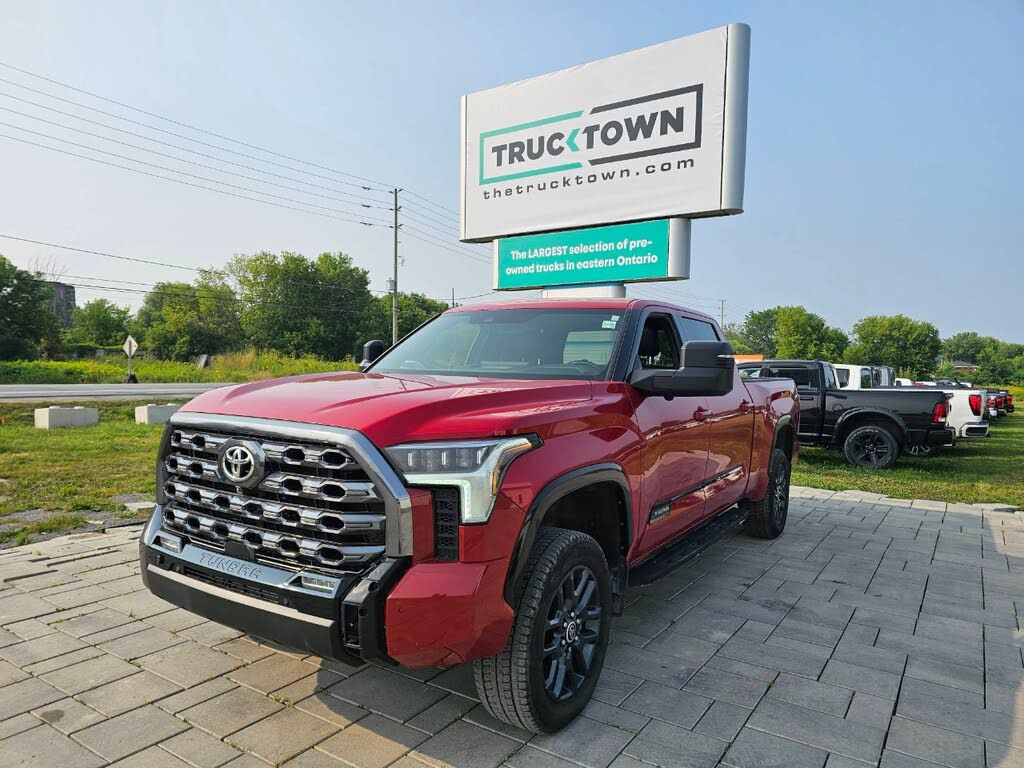 2022 Toyota Tundra Platinum CrewMax Cab LB 4WD