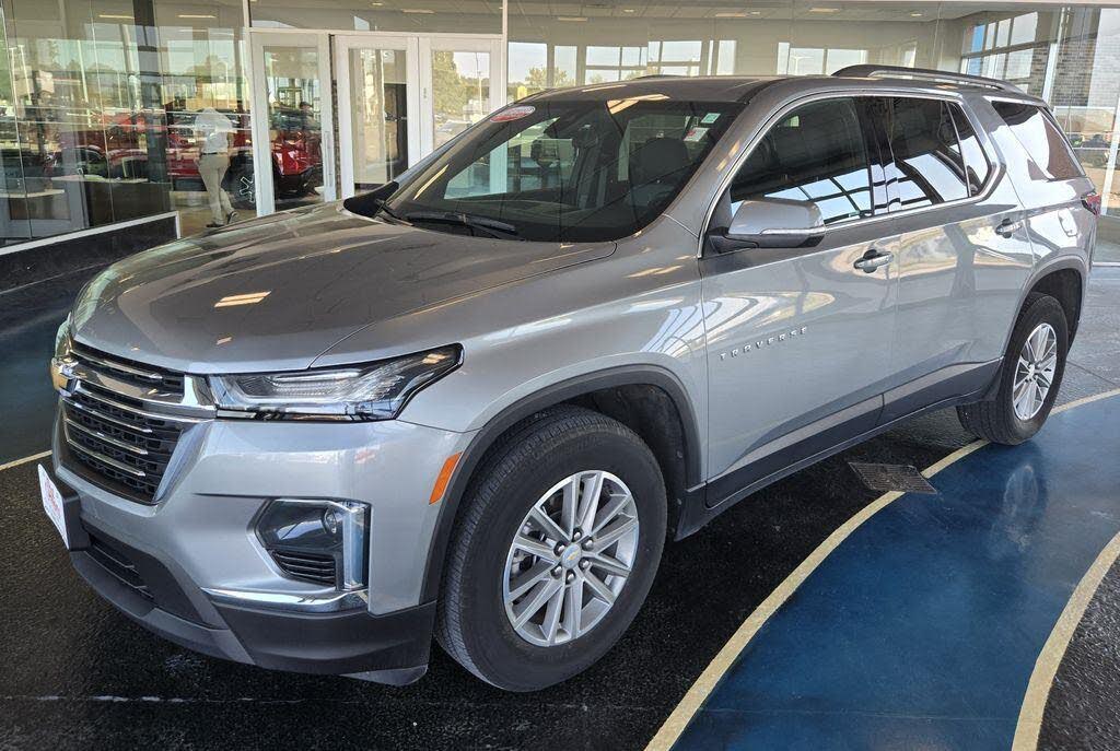 2023 Chevrolet Traverse LT Cloth FWD